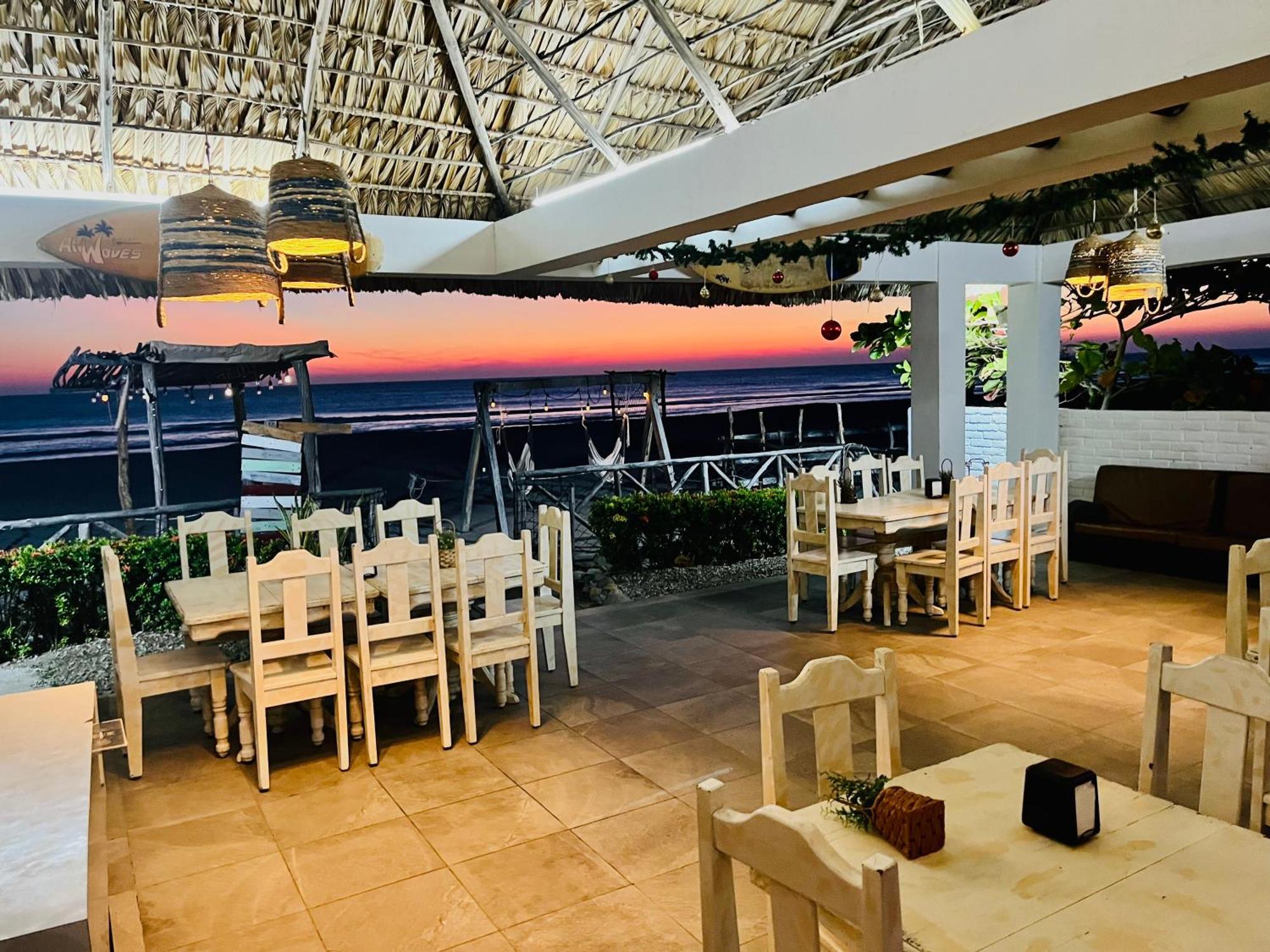 Hotel "Casa Mangata" Puerto Arista Exterior foto